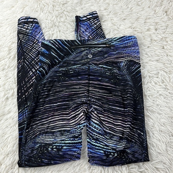 Lululemon Speed Wunder Tight *Nulux Tropics Speed Wunder Under Blue Black - Picture 4 of 5